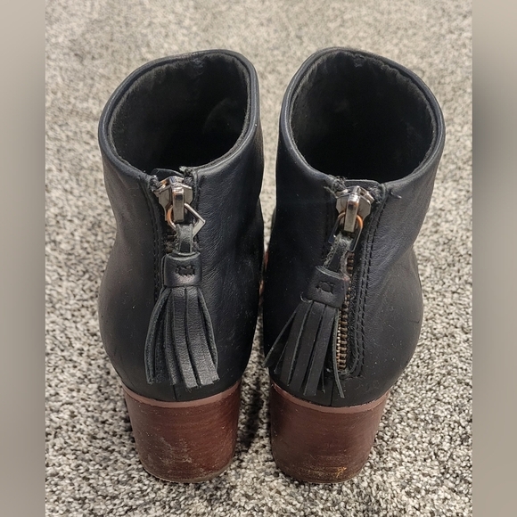TOMS Leila Boots Size 8 Black Chunky Leather Block Heel Back Zip Tassel - Picture 11 of 11
